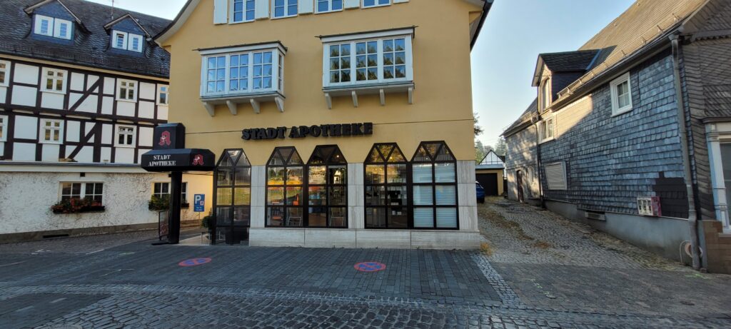 Filiale der Stadt-Apotheke von Außen